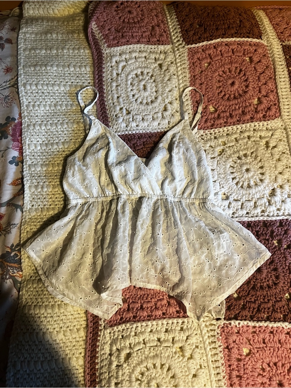 Hollister White Eyelet Peplum Tank Top